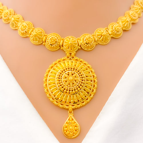 22k-gold-glistening-delightful-necklace-set