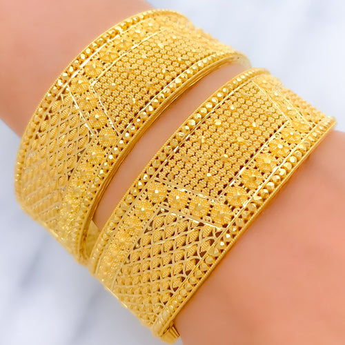 22k-gold-Regal Decorative Flower Adorned Bangles