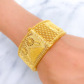 22k-gold-Distinct Dual Finish Leaf Adorned Bangles