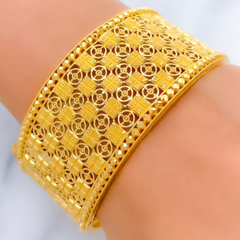 22k-gold-Decedent Square Adorned Classy Bangles