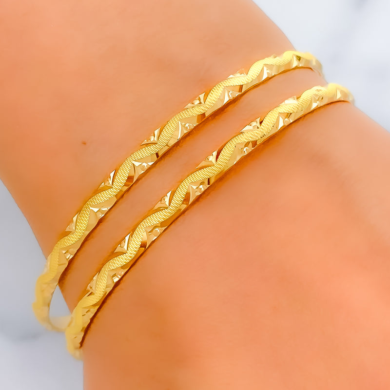 22k-gold-Elegant Evergreen Wavy Gold Bangles