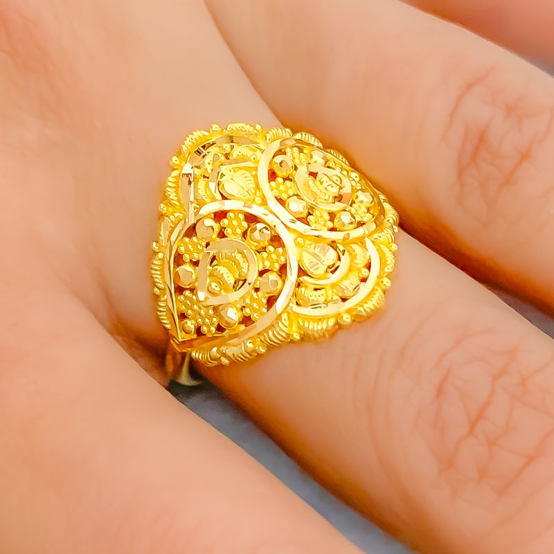 22k-gold-intricate-fancy-ring