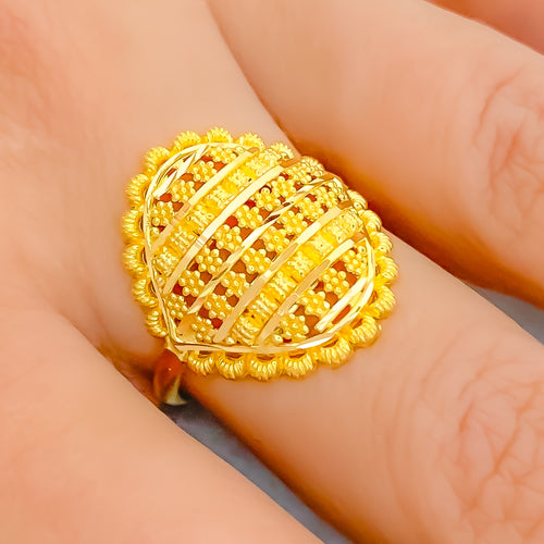 22k-gold-luxurious-textured-ring