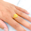 22k-gold-classic-flower-ring