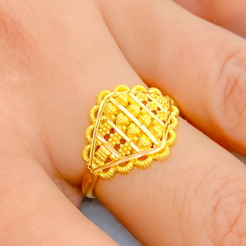 22k-gold-detailed-classy-ring