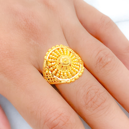 Bright Circle 22k Gold Ring