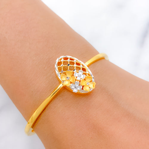 Elegant Floral 22k Gold Bangle Bracelet