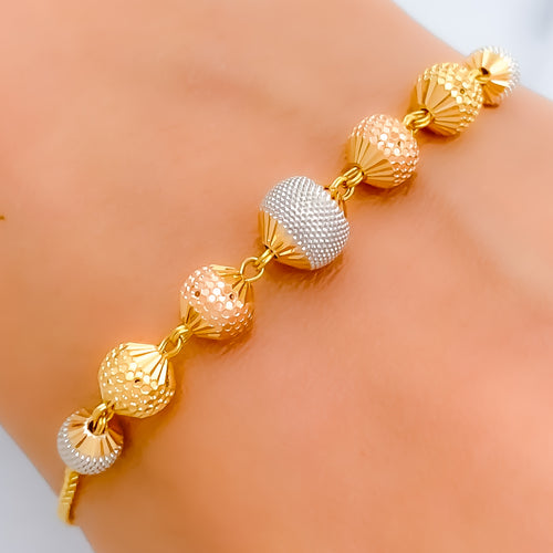 Fashionable Elegant Beaded Bracelet