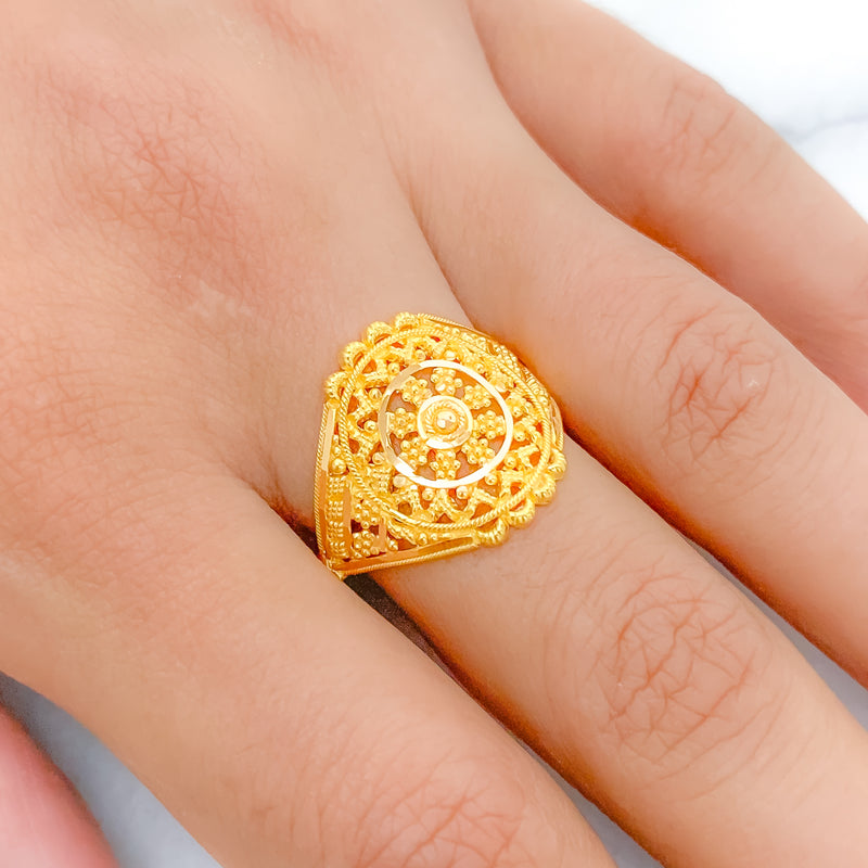 Floral Circle 22k Gold Ring