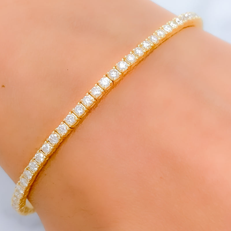 18k-gold-classy-striking-diamond-bangle-bracelet