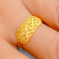 Graceful Everyday Ring