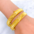 22k-gold-delightful-floral-striped-gold-bangles