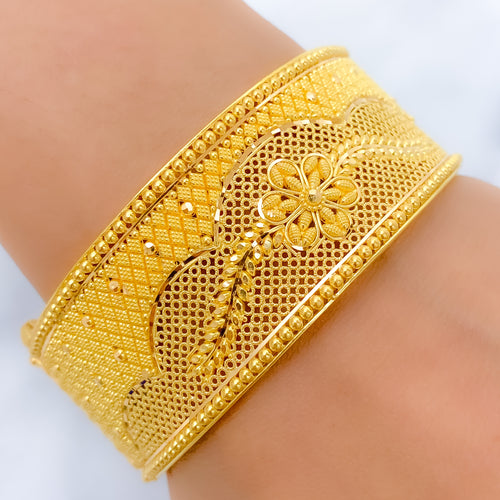 Royal Floral Net 22k Gold Bangle