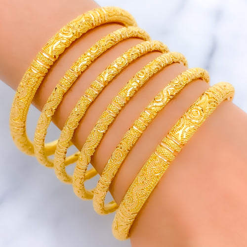 22k-gold-bold-extravagant-reflective-bangles