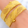 22k-gold-tasteful-wavy-leaf-bangles