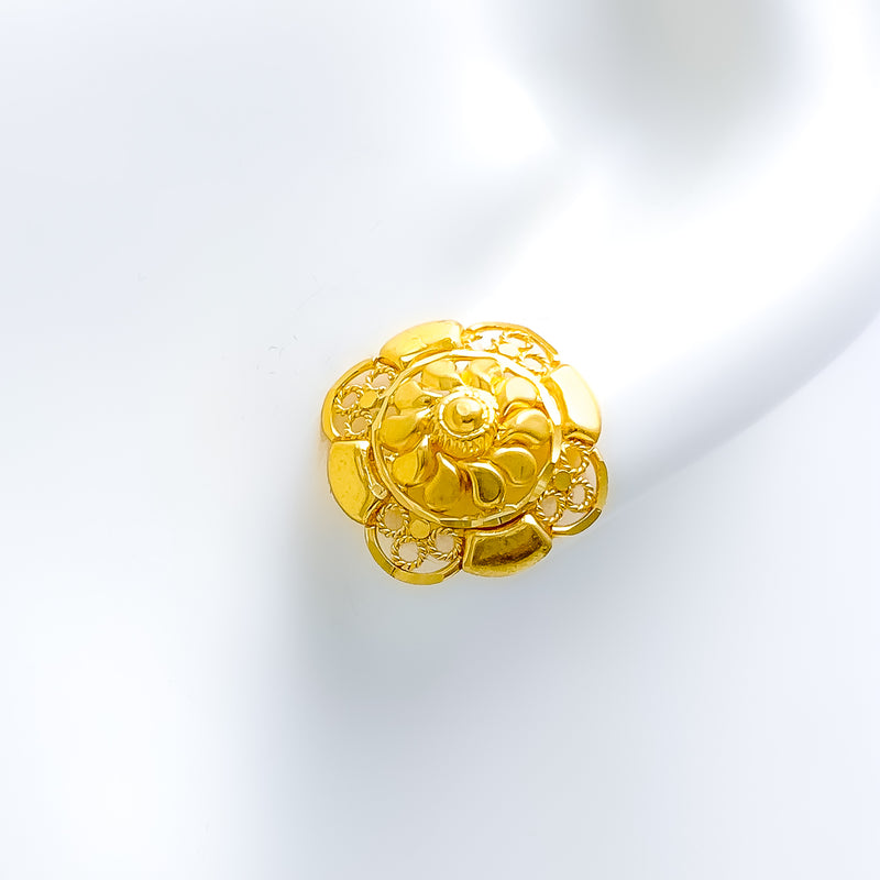 Dainty Flower Top 22k Gold Earrings