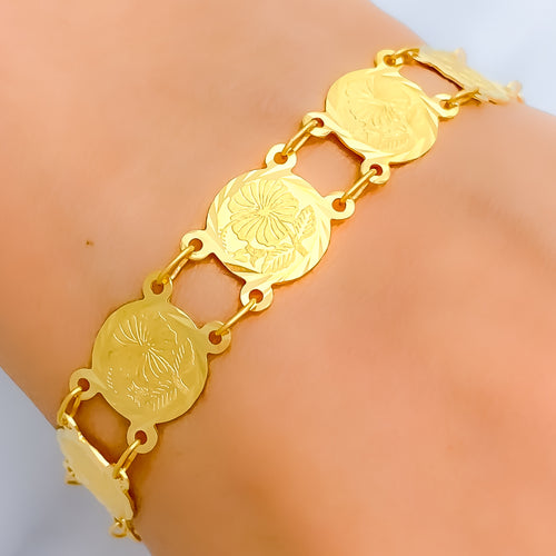 22k-gold-tasteful-sleek-coin-bracelet