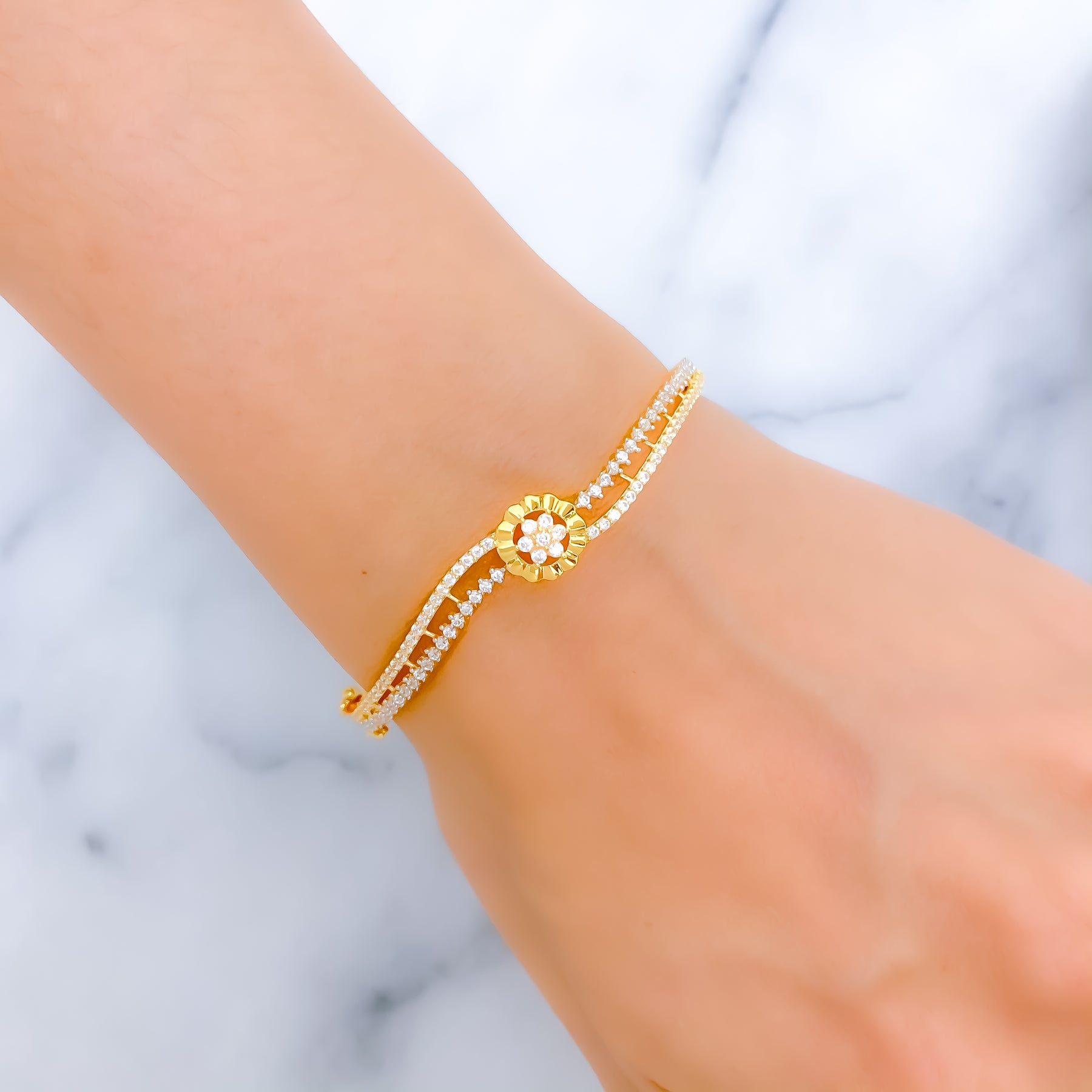 Amazon.com: Elegant jewel box Breathtaking diamond bangle bracelet, Diamond  bracelet for women in solid gold 9k,14k&18k : Handmade Products