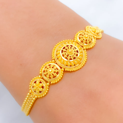 Decorative Graduated 22k Gold Dome Bracelet