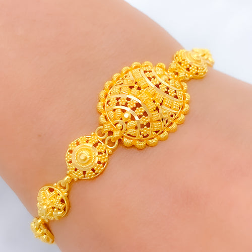 Stately Oval Link 22k Gold Bracelet