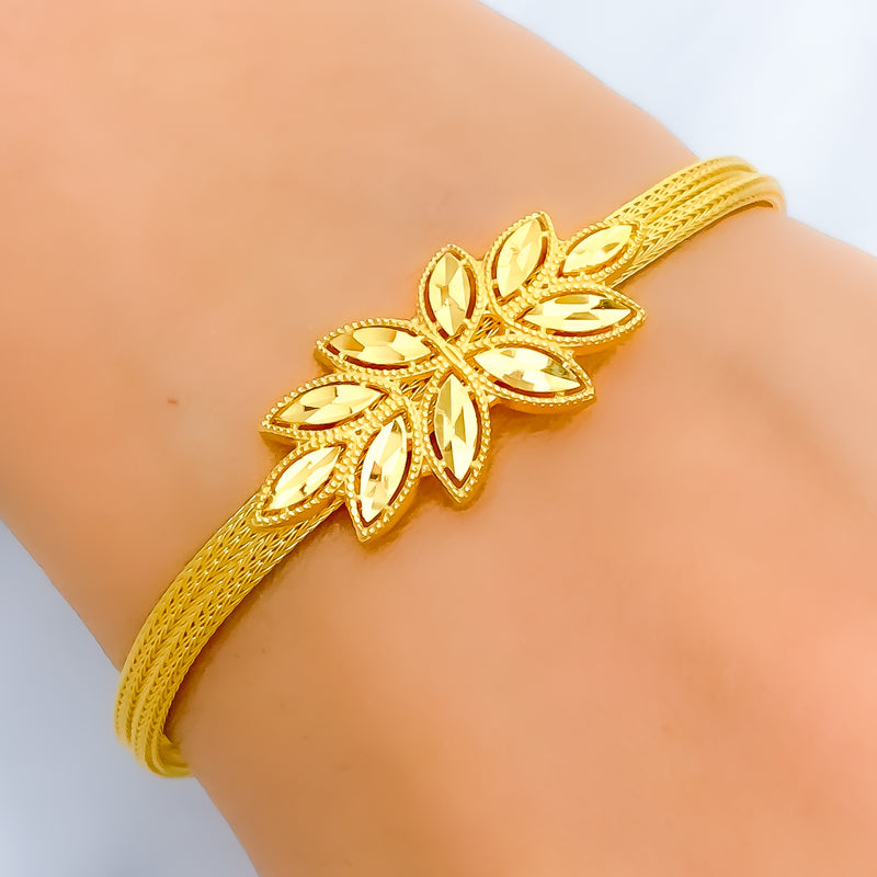 Trendy Floral Rope Bracelet