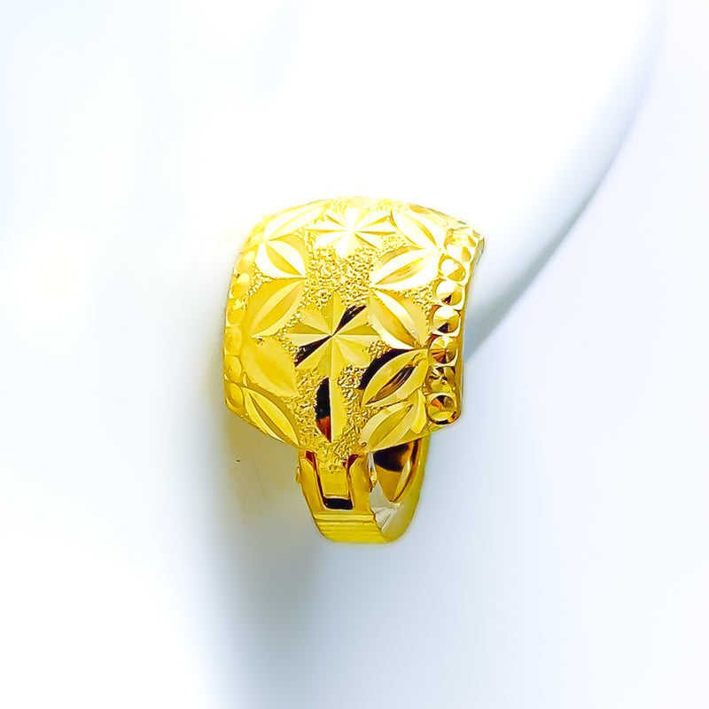 22k-gold-ornate-jazzy-bali-earrings