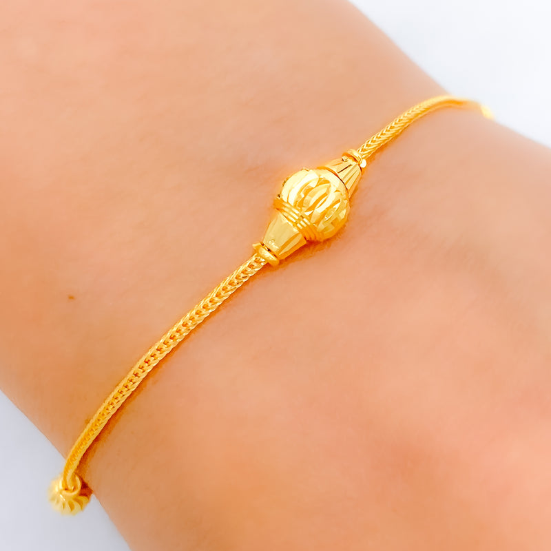 Delicate Smooth 22k Gold Bracelet