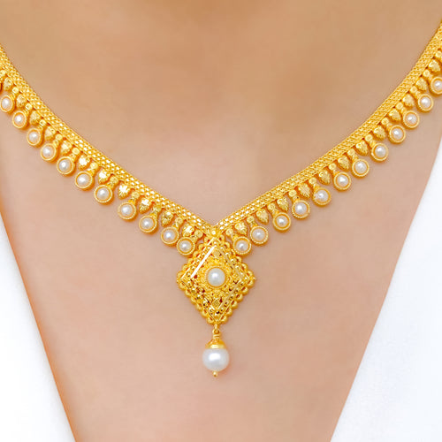 Classy Pearl Necklace Set