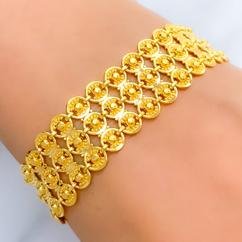 22k-gold-Radiant Reflective Interlinked Bracelet 