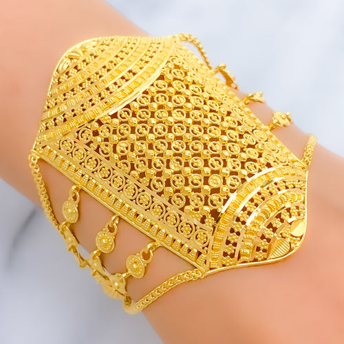 22k-gold-Impressive Glistening Jali Statement Bracelet 