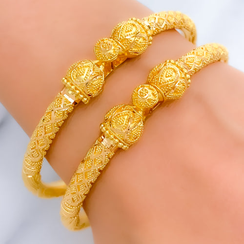 22k-gold-fancy-reflective-pipe-bangles