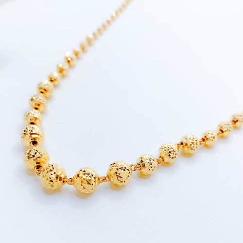Classic Graduating Gold Bead Necklace
