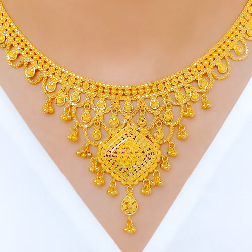 Intricate Reflective 22k Gold Regal Set