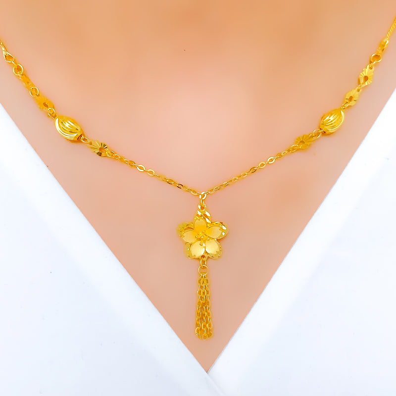 Chic Smooth Finish 22k Gold Necklace