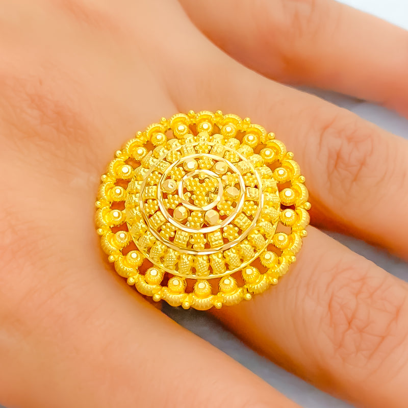 22k-gold-Delightful Decorative Round Ring