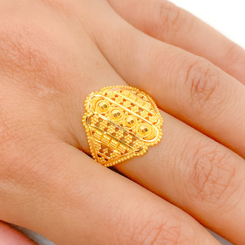 Glossy Yellow Gold Ring