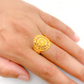 Attractive Yellow Gold Ring