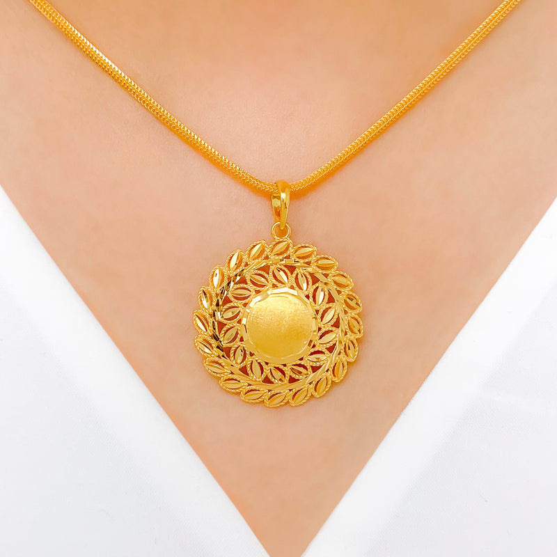 Floral Dome 22k Gold Pendant Set