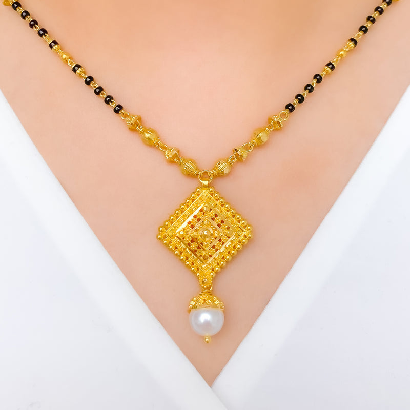 Sophisticated Geometric Hanging 22k Gold Mangalsutra