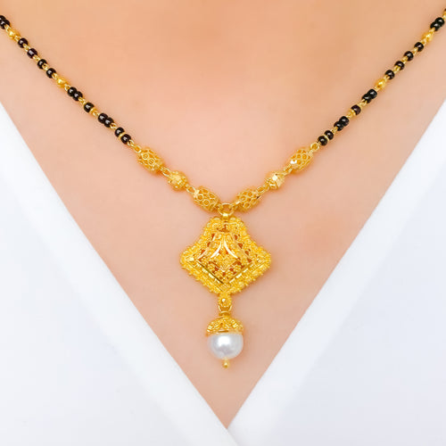 Striking Dressy Black Bead 22k Gold Necklace