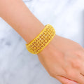 22k-gold-upscale-bold-floral-round-bangle