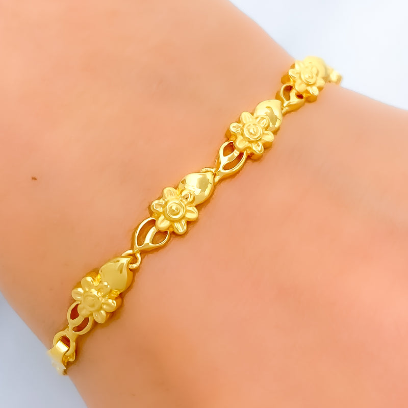22k-gold-lovely-everyday-bracelet