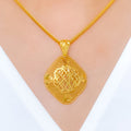 Lightweight Filigree Pendant 22k Gold Set