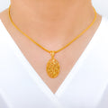 Chic Netted Oval Pendant 22k Gold Set