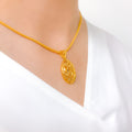 Chic Netted Oval Pendant 22k Gold Set