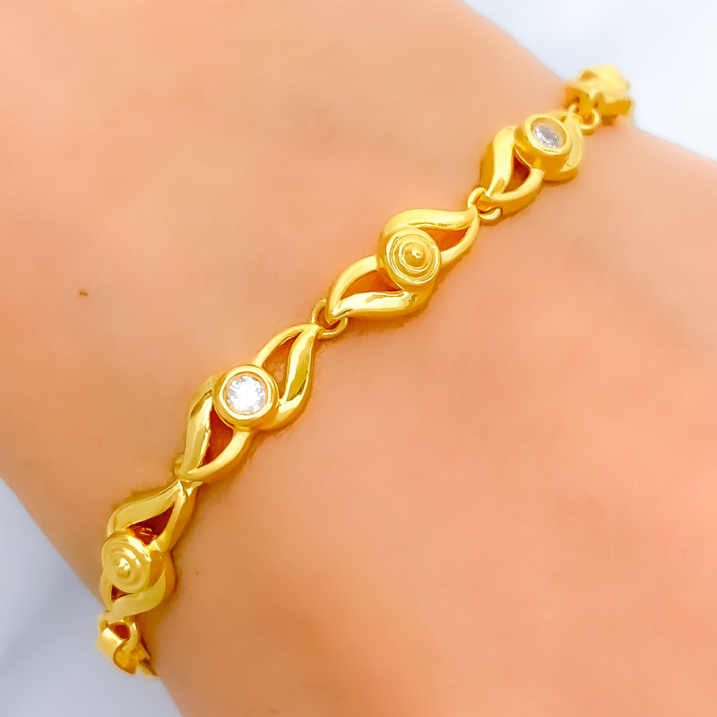 22k-gold-sophisticated-vibrant-bracelet
