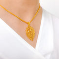 Glamorous High Finish Leaf Pendant 22k Gold Set