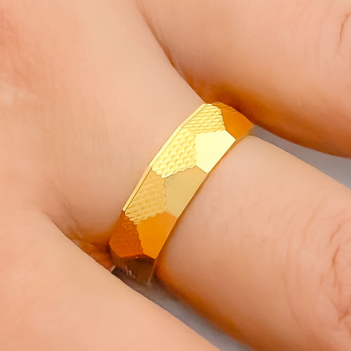 Triangle Accented Fancy 22k Gold Band