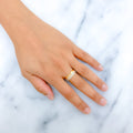 Chic Wavy Two-Tone 22k Gold Band