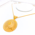 Bright Rays 22k Gold Pendant Set